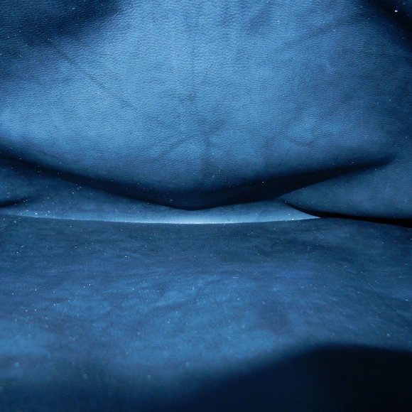 Chanel Black Leather Gold Chain Bag - Picture 5 of 11